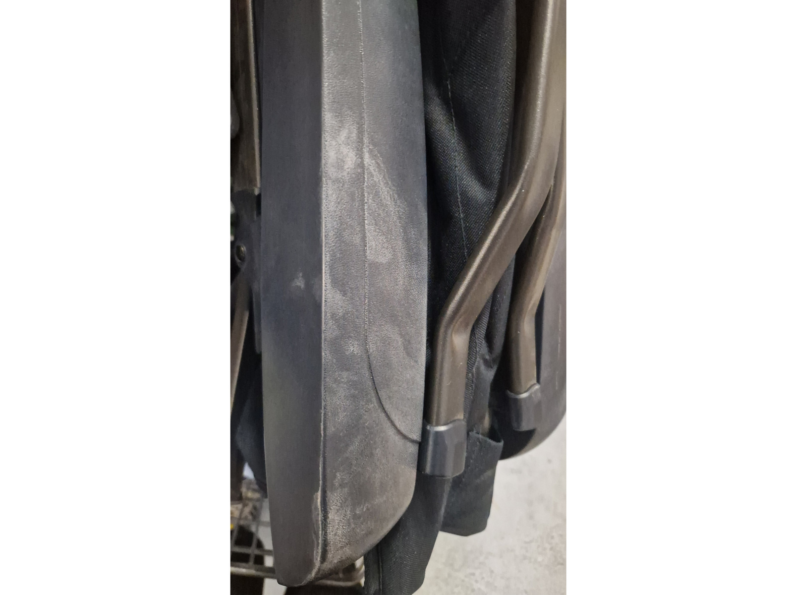 TIMBER RIDGE Klappbarer Campingstuhl, verstellbar, hohe Rückenlehne, Marineblau