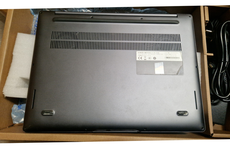 Honor MagicBook 14 GLO-F56 14" i5-12500H 16GB RAM 512GB SSD 2.1K AZERTY Metal