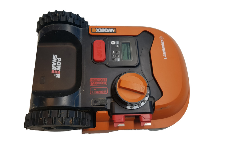 Robot koszący kosiarka Worx Landroid M700 WR142E