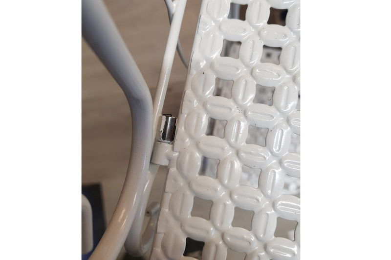 Relaxdays Metal Flower Shelf