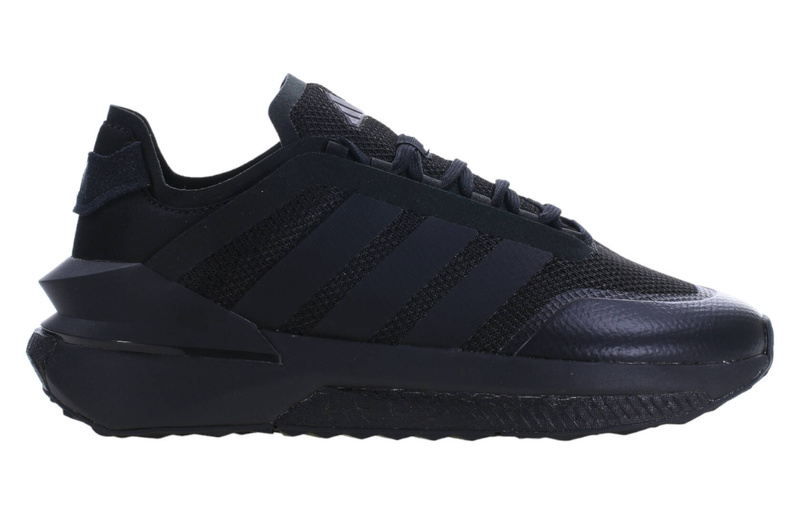 Adidas AVRYN IE2642 men's shoes