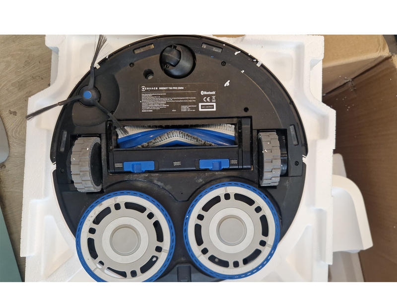 Ecovacs Deebot T30 Pro Omni white robot vacuum cleaner and mop