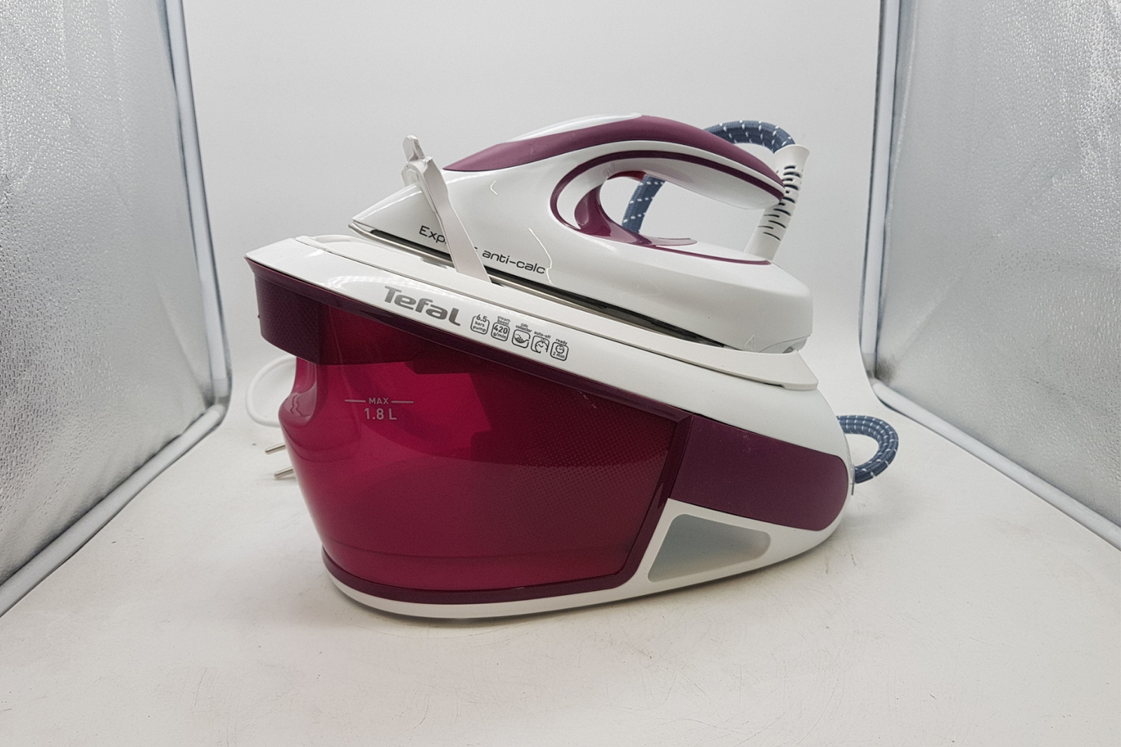 Stacja parowa Tefal Express Anti-Calc SV8054 2800 W