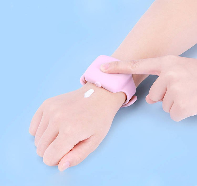 Hand wristband dispenser Dezyband
