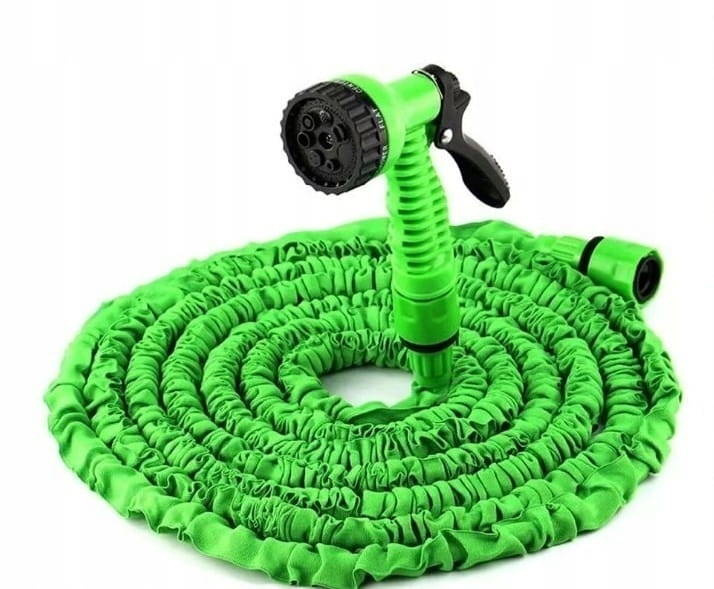Ausziehbarer Gartenschlauch 30 m AmazonBasics Pistole